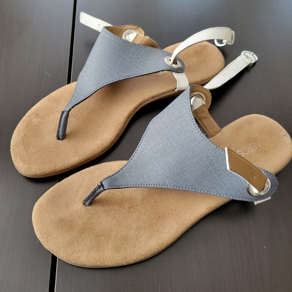 Aerosoles Sandals